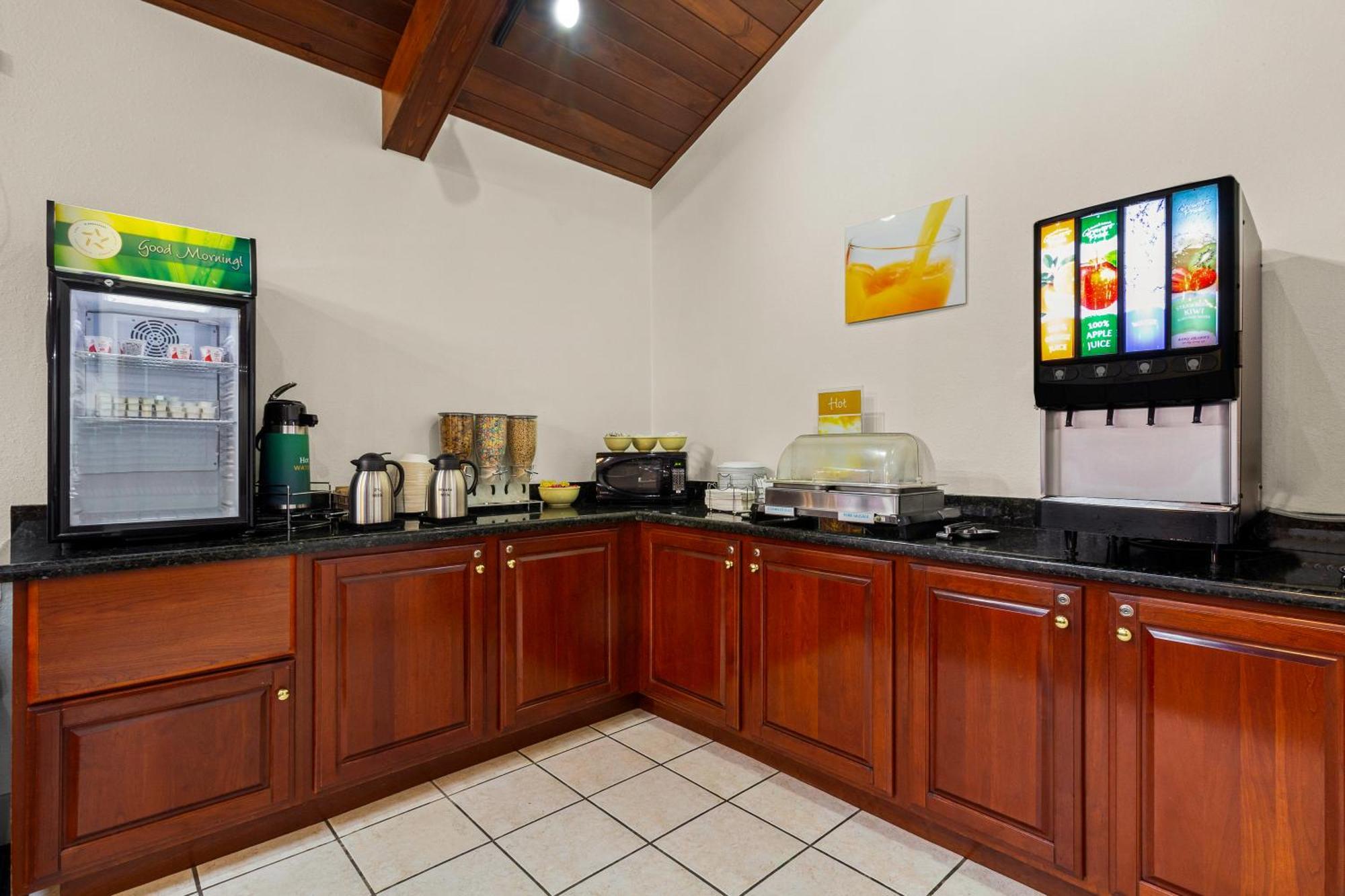 Suburban Studios Altoona Dış mekan fotoğraf